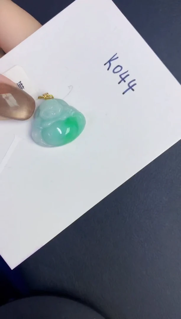 颈饰18K金镶嵌翡翠缅甸天然翡翠A货