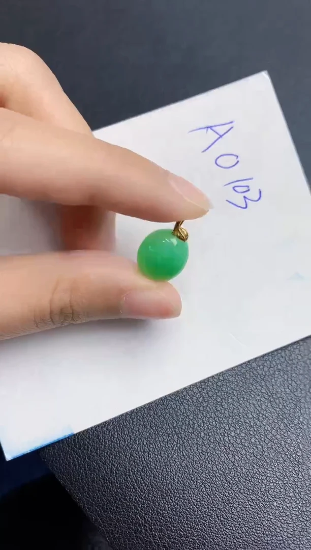 【闪购商品】翡翠颈饰18K金镶嵌000000000