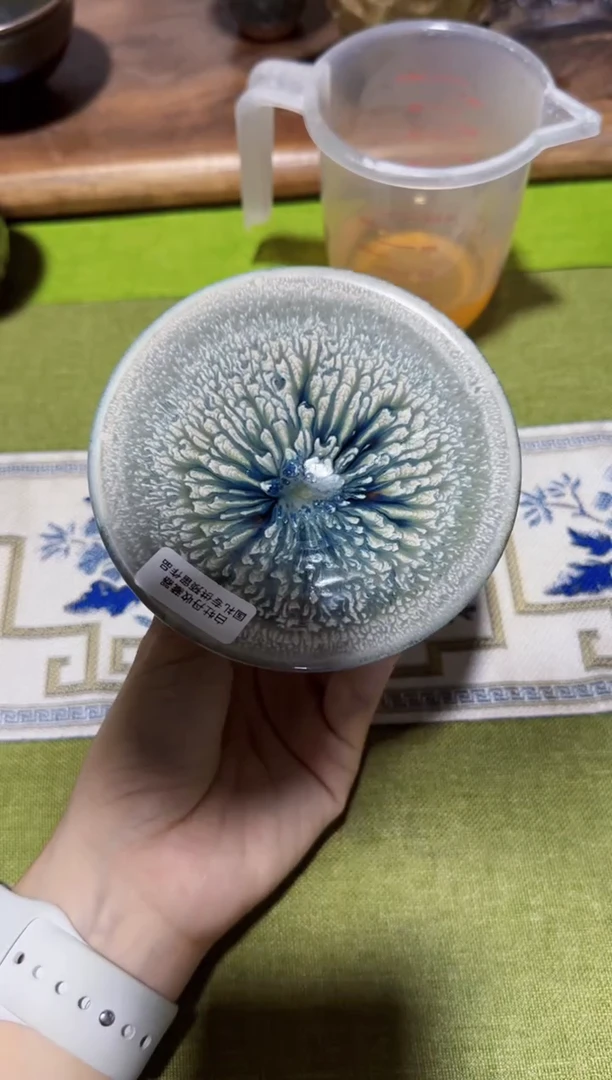 茶盏45国礼艺术家白牡丹创始人-顾攀虹