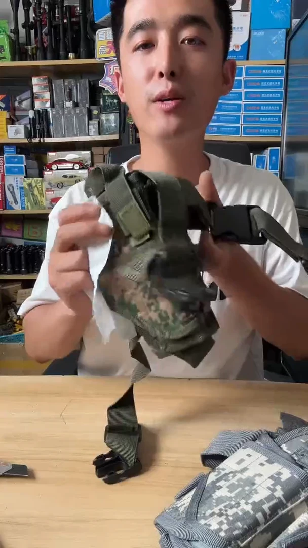 户外专用多功能包包颜色随机发