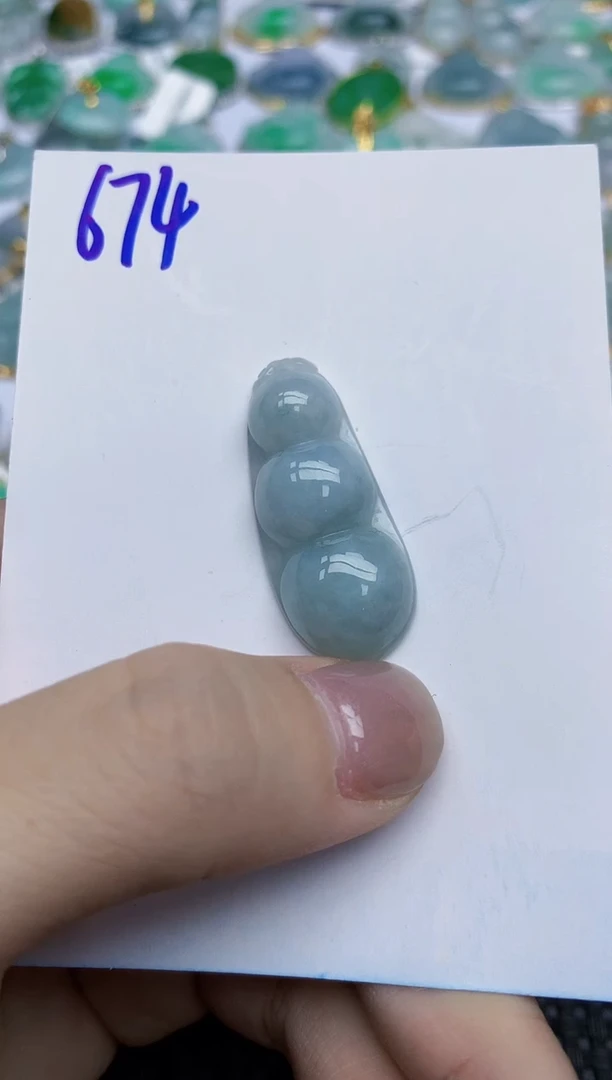 【闪购商品】翡翠颈饰未镶嵌天然翡翠A货