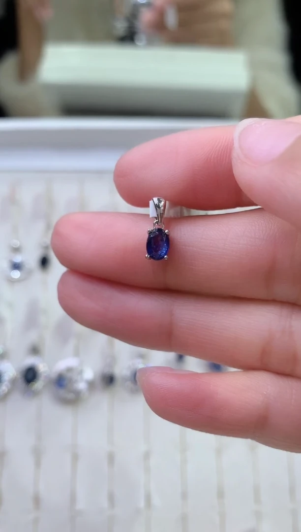 【闪购商品】蓝宝石颈饰银S925镶嵌86-69