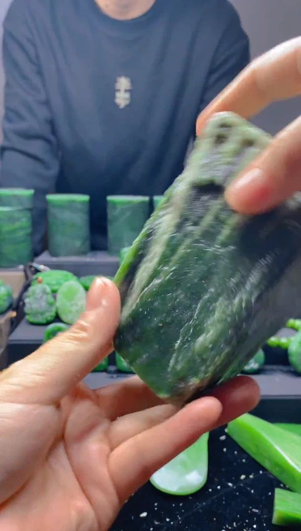 未镶嵌和田玉珠宝半成品1