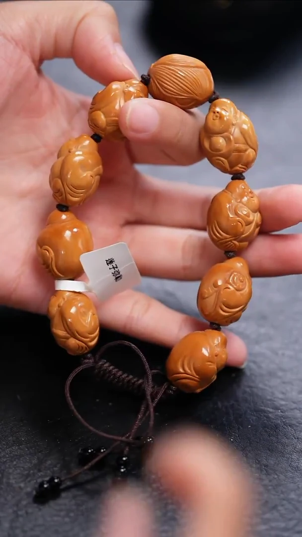手串橄榄核莲子弥勒