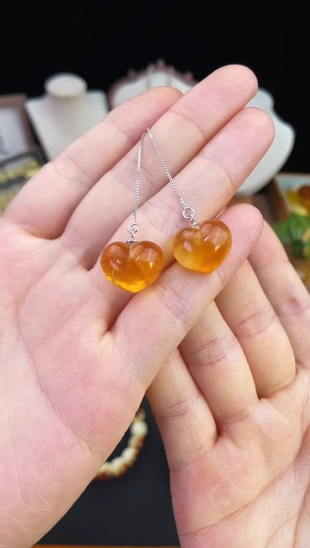 琥珀未镶嵌珠宝奇石柒月