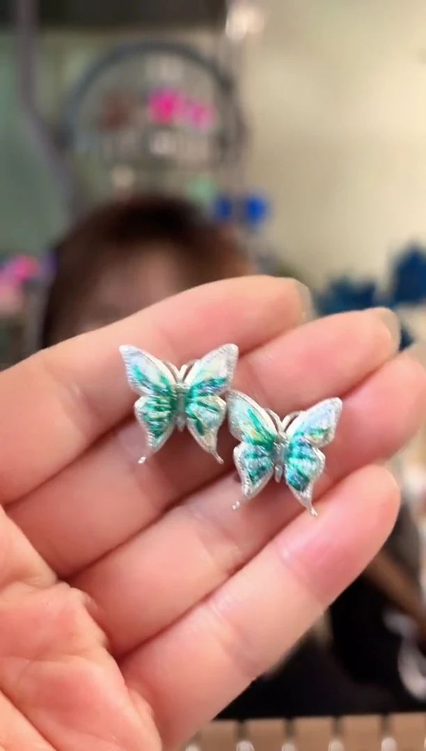 彩云南阁非遗老绣苗银饰品278