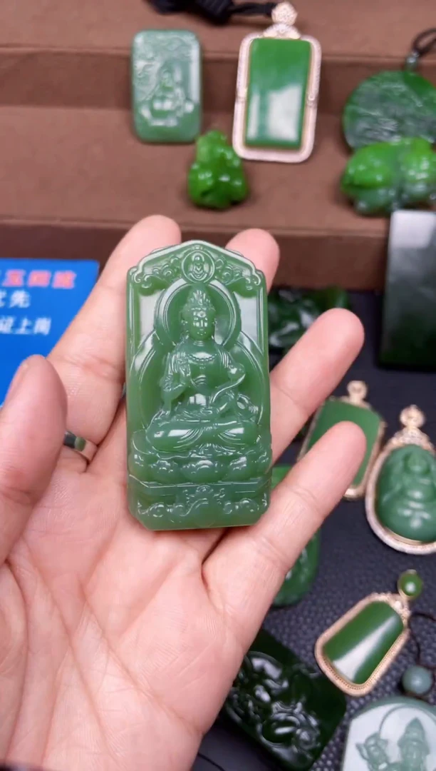 颈饰未镶嵌和田玉F679