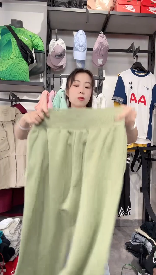 1343 编码 瑕疵款直播间过款为准 尺码