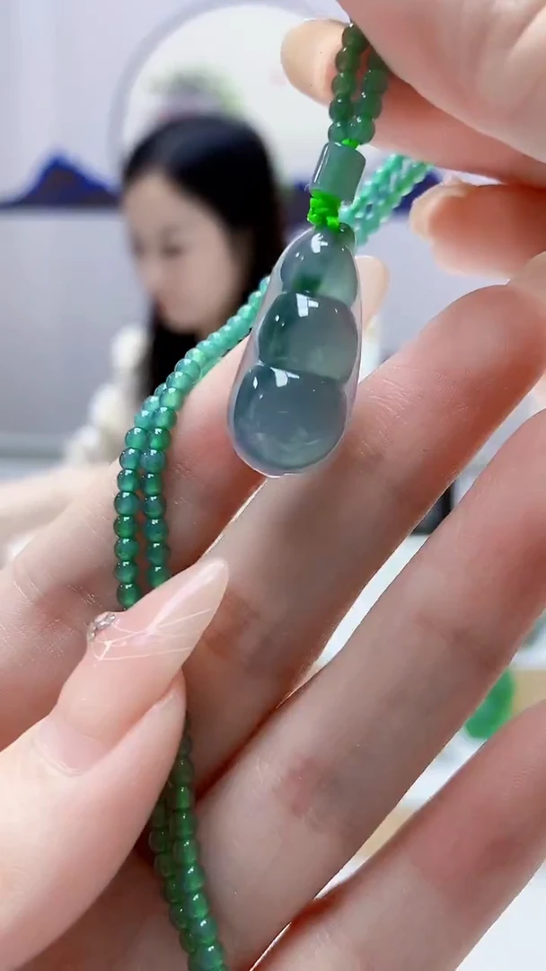 未镶嵌定制翡翠4852DD-毛货挂件赠珠链27