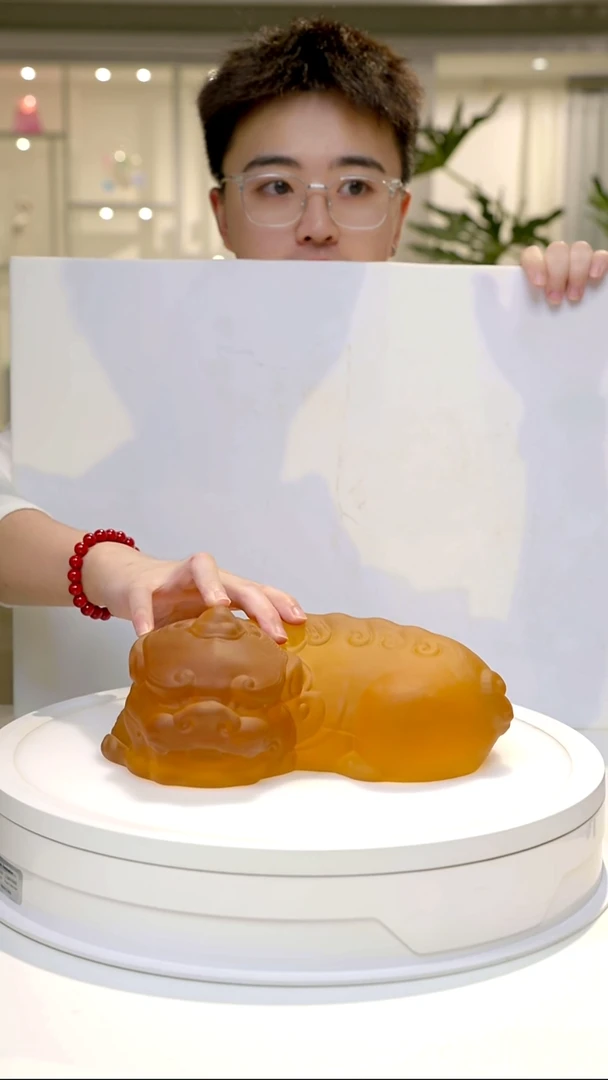 琉璃皮球设计款摆件