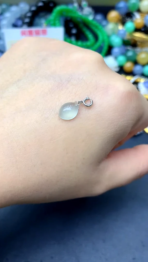 颈饰18K金镶嵌翡翠99-中国好珍宝