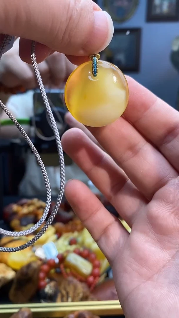 蜜蜡颈饰未镶嵌吊坠
