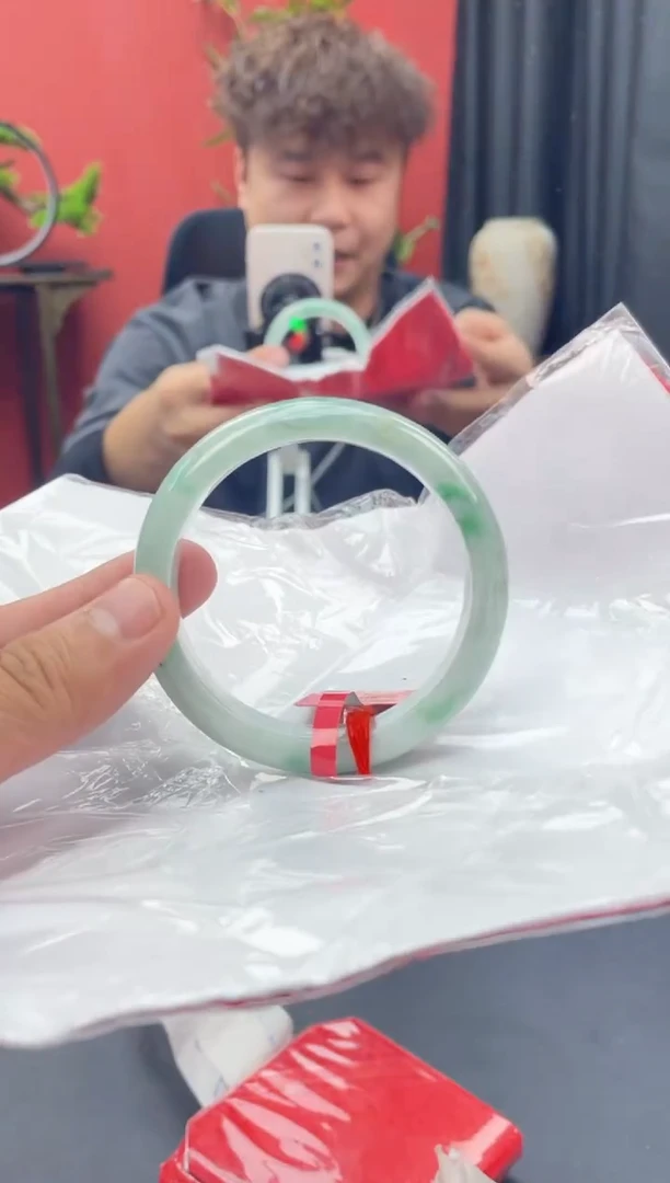 未镶嵌手镯翡翠3