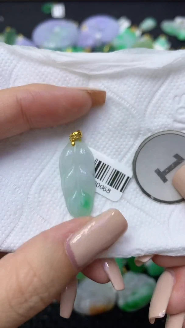 颈饰未镶嵌翡翠天然缅甸翡翠A货