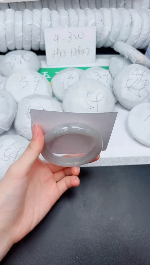 和田玉手镯未镶嵌196-55.2YZ