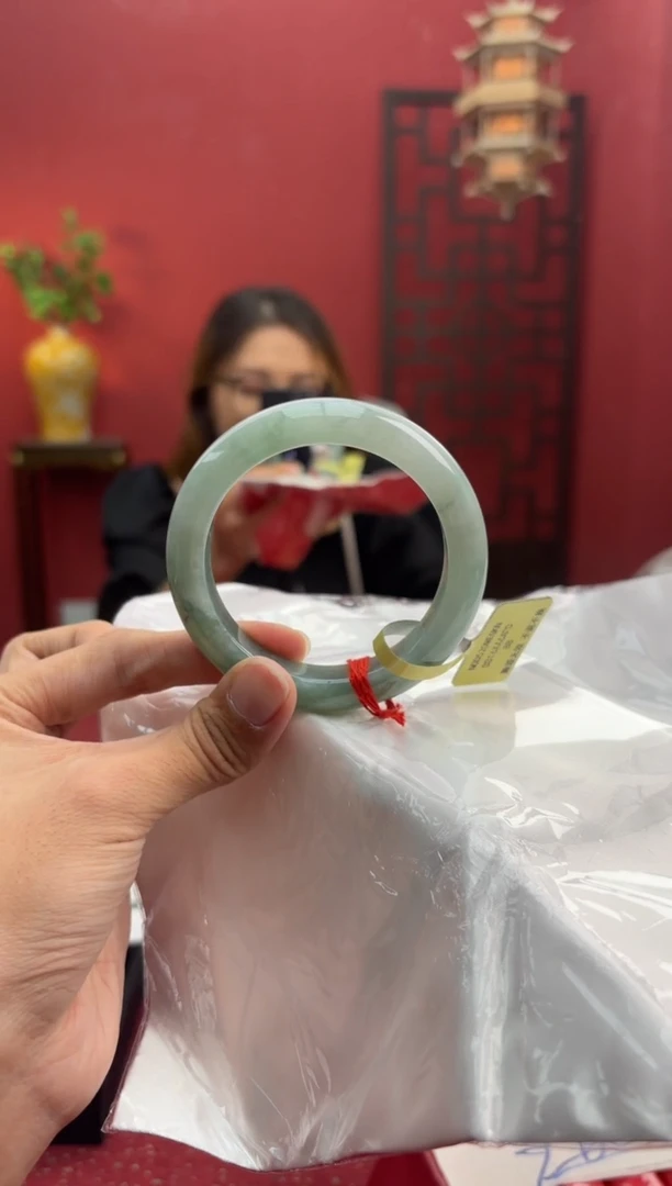 未镶嵌手镯翡翠翡翠手镯1