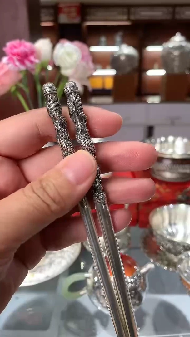 足银999精工手工空心龙纹鏨刻银筷子