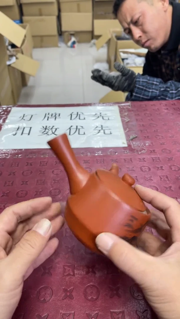 默认微瑕，no退no换，介意勿拍