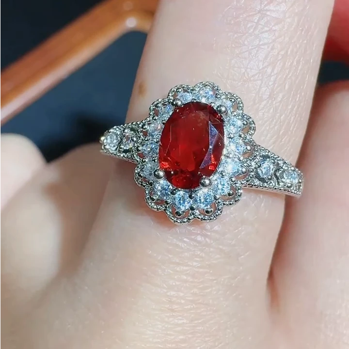 CT3730星辰酒红石榴石戒指-送礼佳品