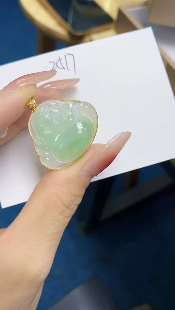 翡翠18K金镶嵌颈饰 天然缅甸翡翠A货