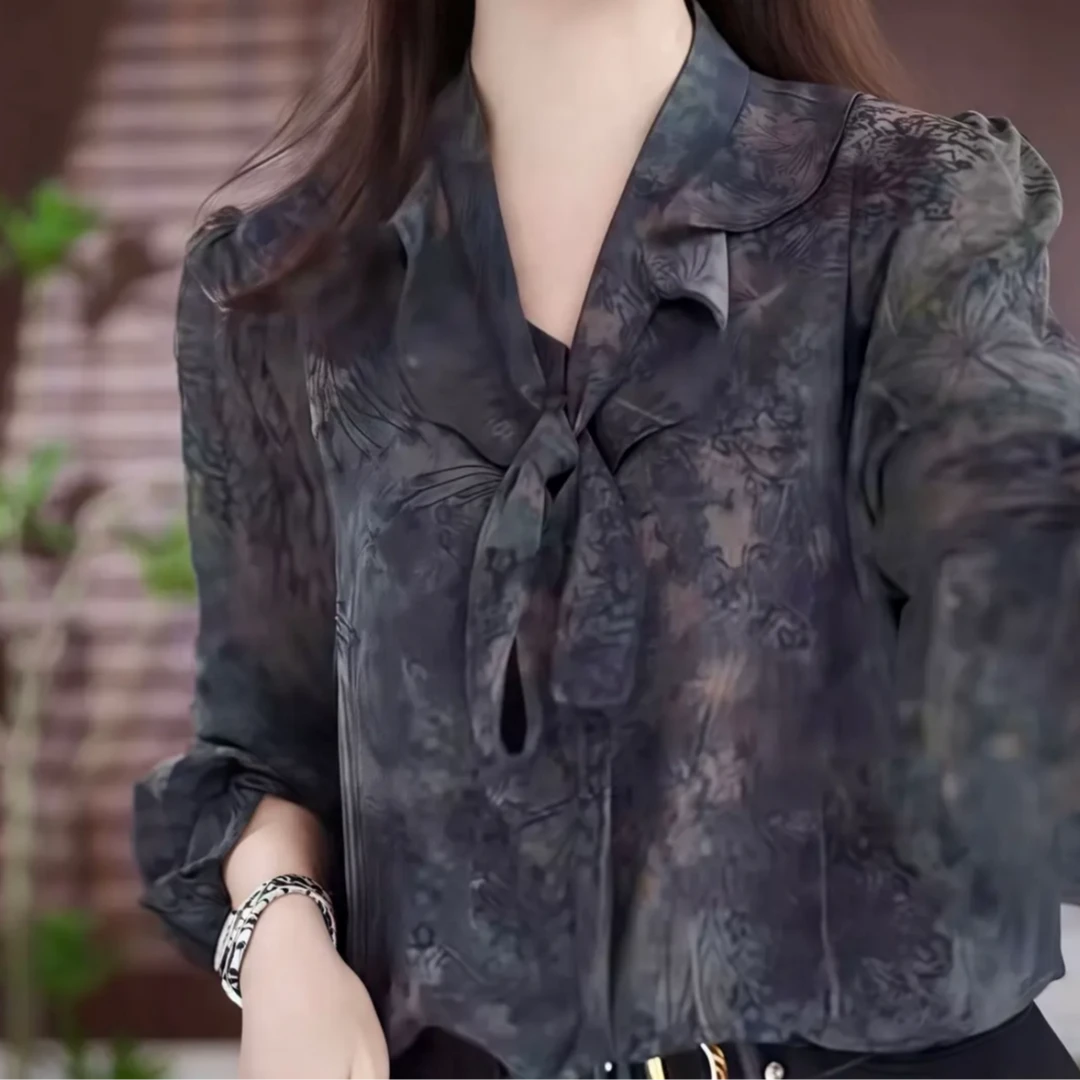 2025春季新款简约通勤蝴蝶结显瘦气质长袖休闲百搭印花小衫