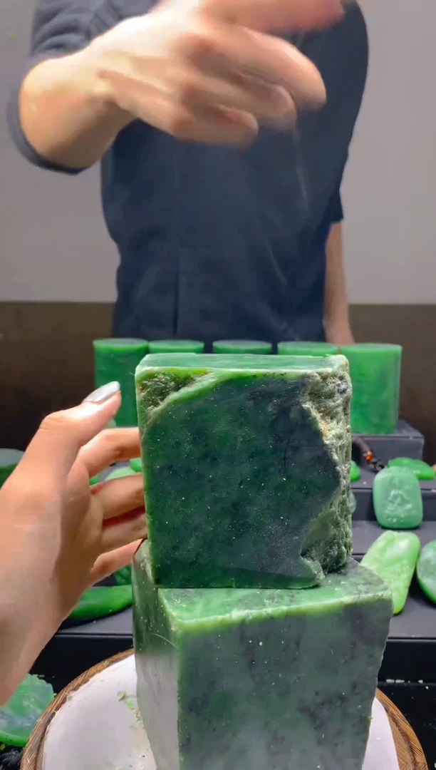 未镶嵌和田玉珠宝半成品1
