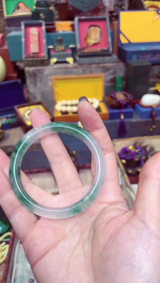 【闪购商品】翡翠手镯未镶嵌