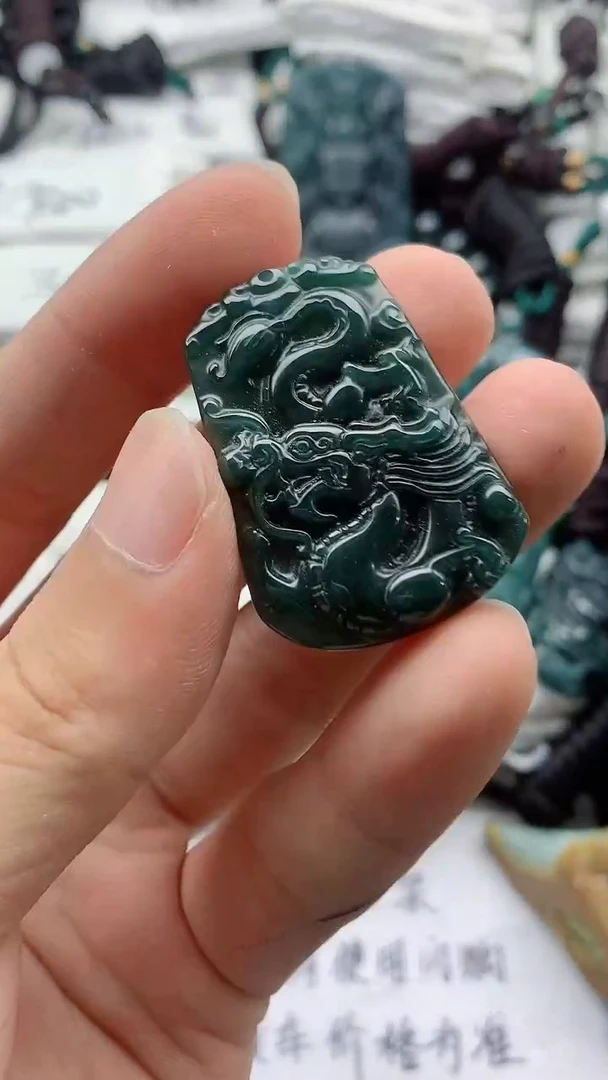 翡翠未镶嵌颈饰888