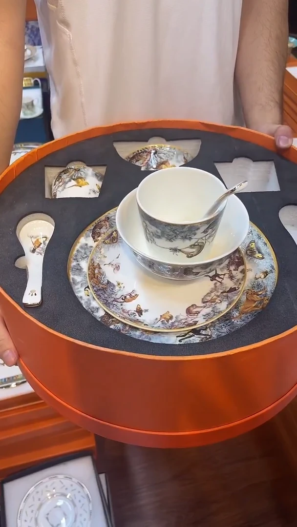 杯鸿辉家品牌瓷器，京东包邮！