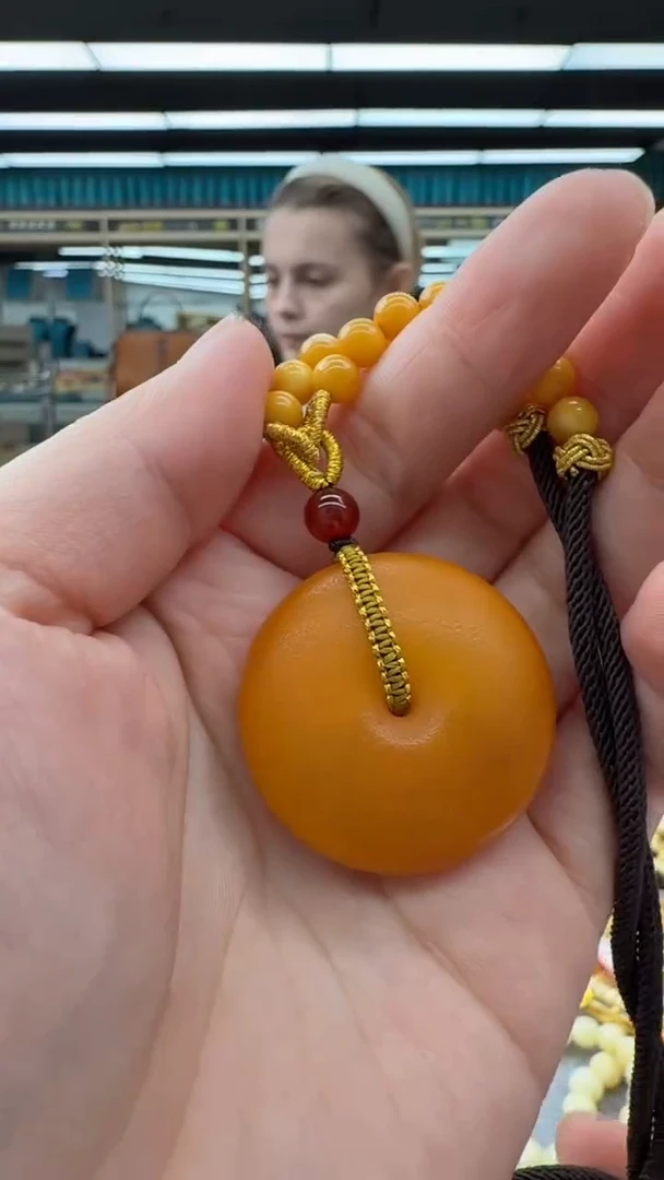 未镶嵌颈饰琥珀291秒拍号   假一赔三