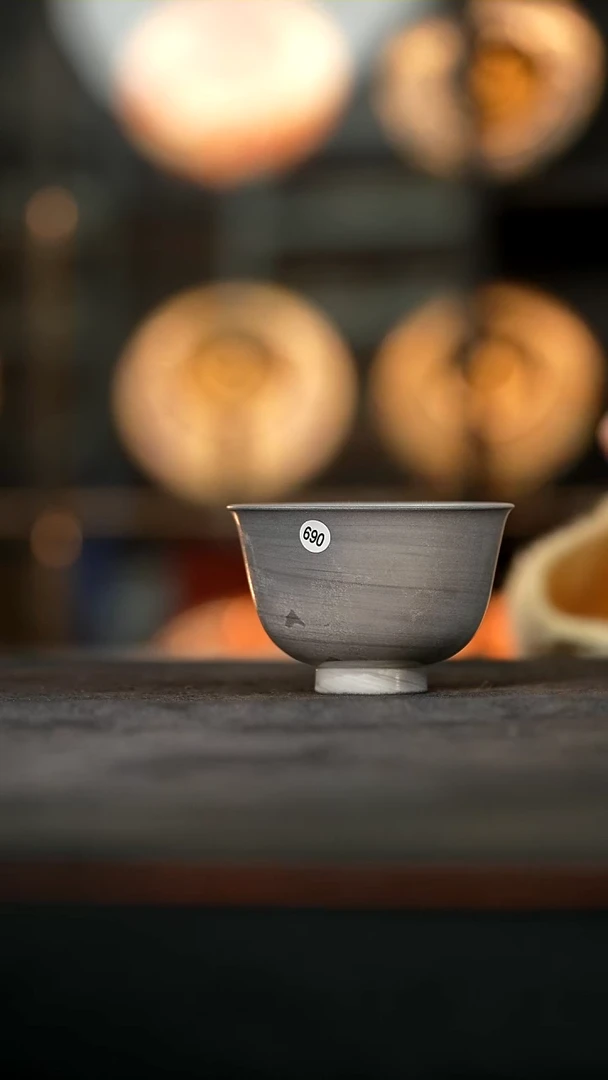 普洱落灰旋风纹路撇口杯65ml690号