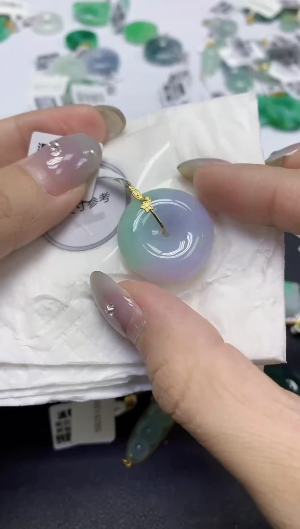 颈饰18K金镶嵌翡翠天然缅甸翡翠A货百元以上9元证书费自理