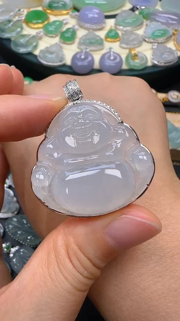 颈饰18K金镶嵌翡翠佛公