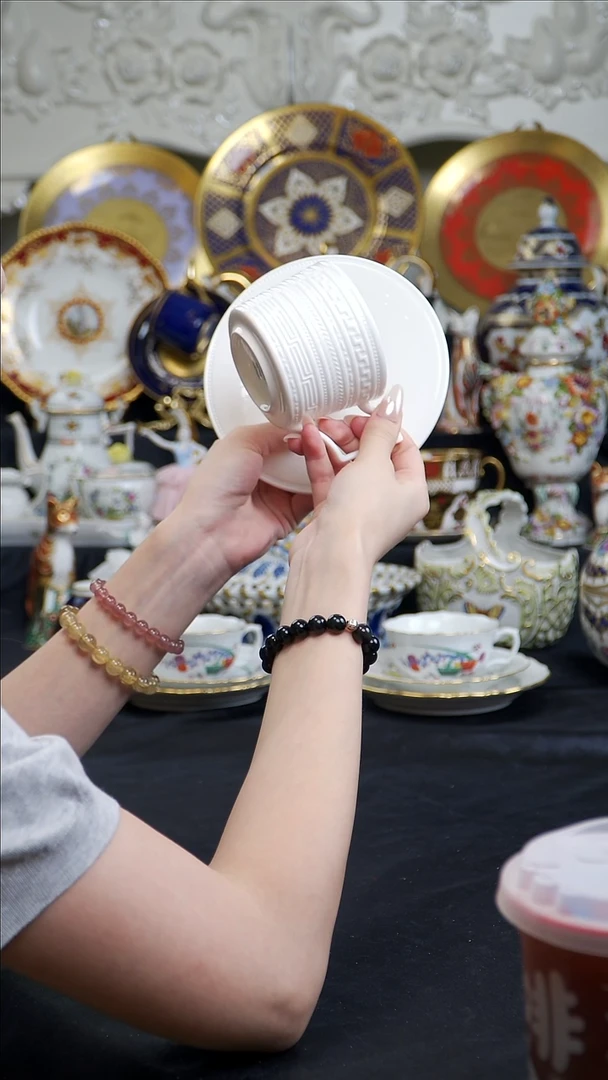 骨瓷婷婷中古器物如图所示10