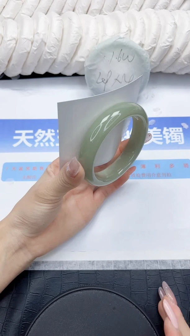 未镶嵌手镯石英质玉119-56.6