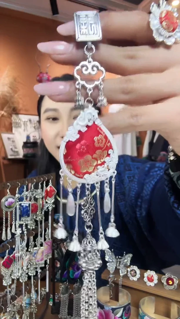 【闪购商品】刺绣纯手工民族风压襟