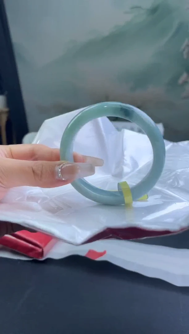 翡翠手镯未镶嵌8翡翠手镯