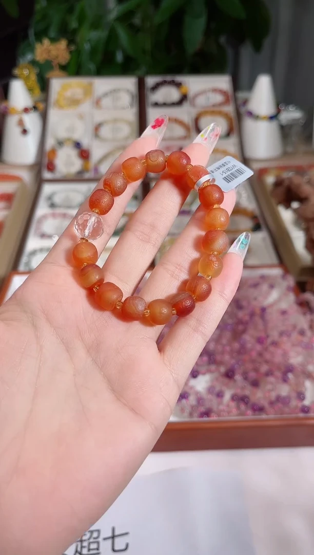 18K金镶嵌手链水晶手串默认微瑕，介意勿拍！