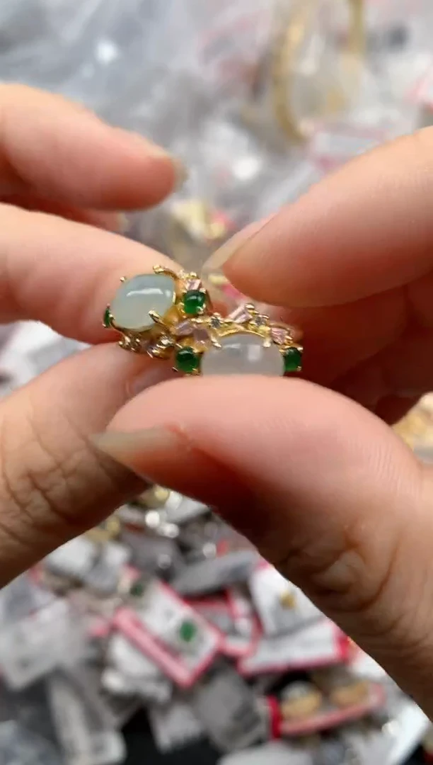 翡翠戒指银S925镶嵌天然A货缅甸翡翠