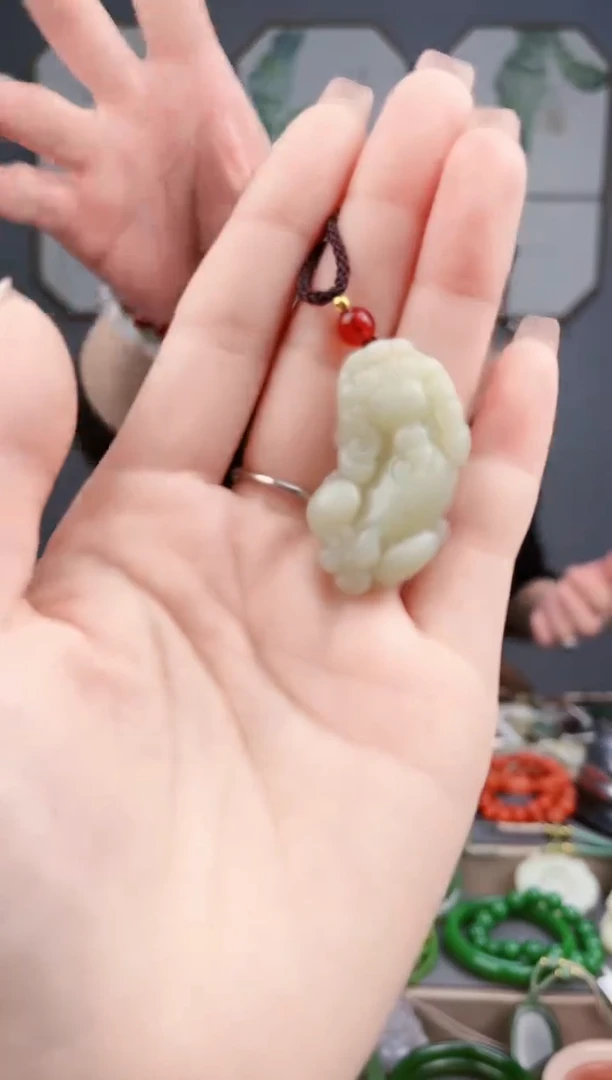 【闪购商品】和田玉颈饰未镶嵌多样性发货拍一单发一个