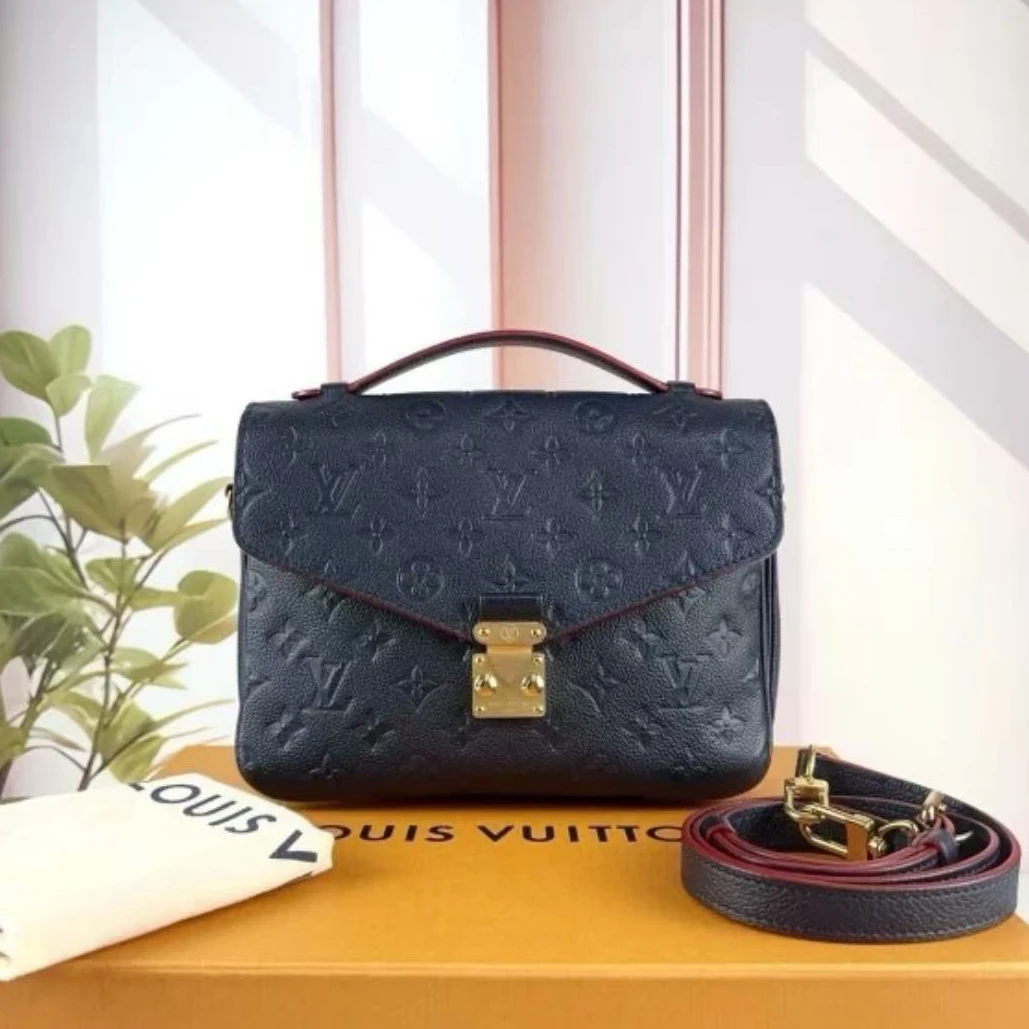 99新 LouisVuitton/路易威登 /LV 全皮藏青色老花邮差包/