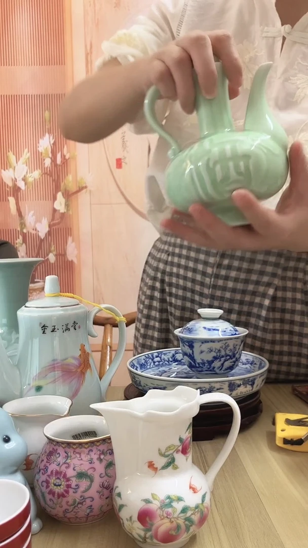 瓷星***u青釉酒壶1把