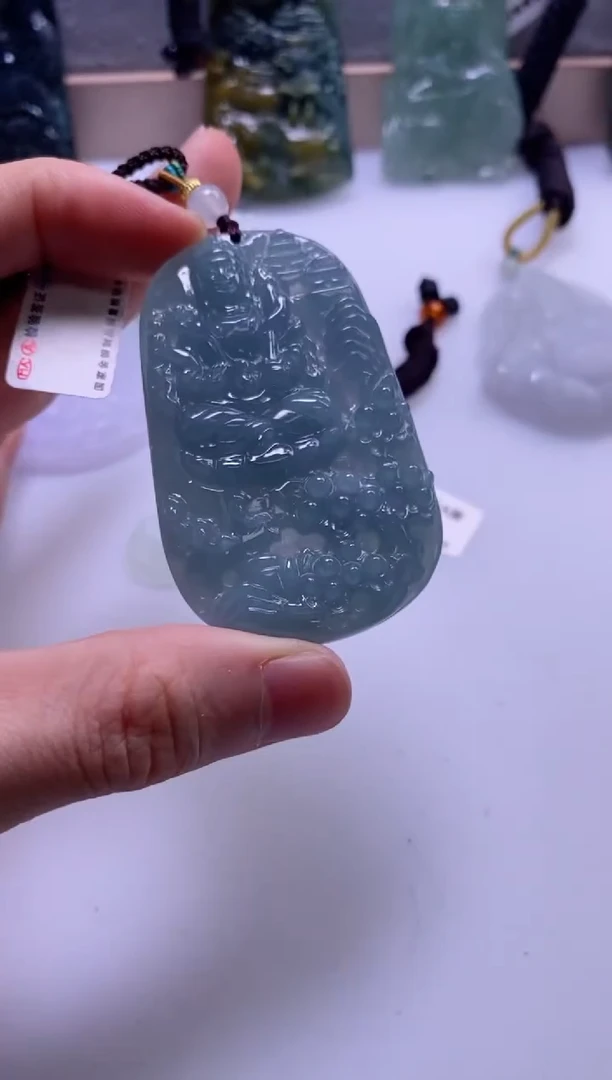 【闪购商品】翡翠挂件未镶嵌               