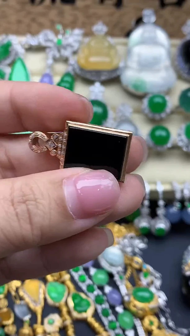 【闪购商品】翡翠颈饰18K金镶嵌534-中国好珍宝