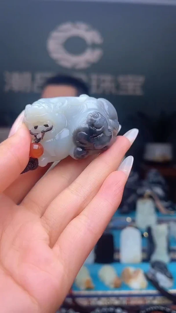 未镶嵌和田玉挂件1