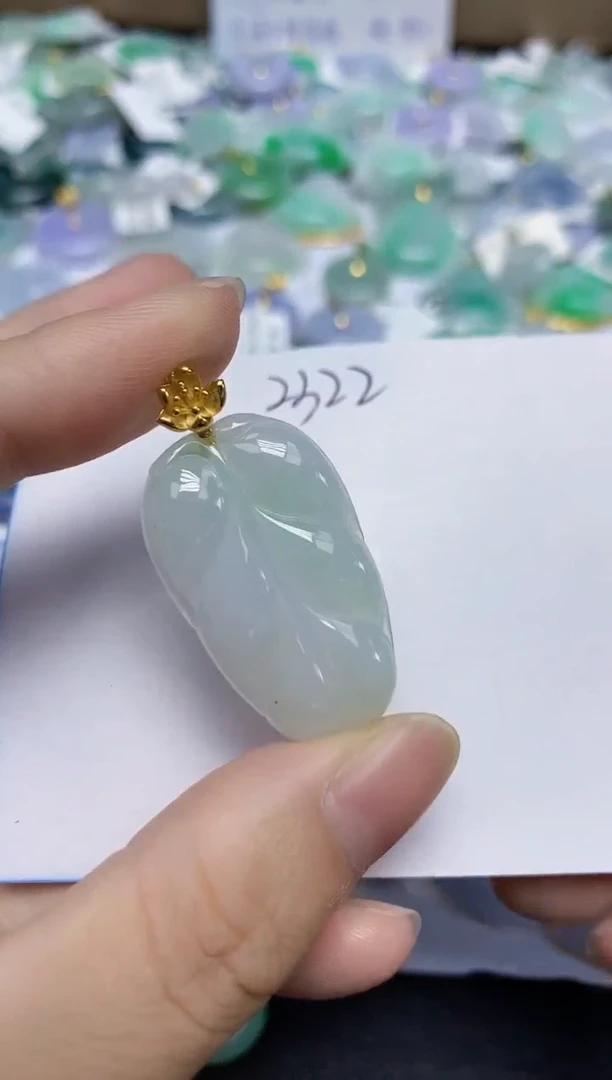 翡翠未镶嵌颈饰11111111111