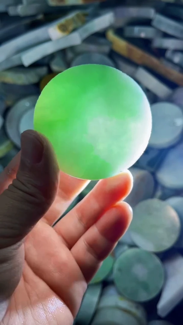 【闪购商品】翡翠挂件未镶嵌A货康壹261