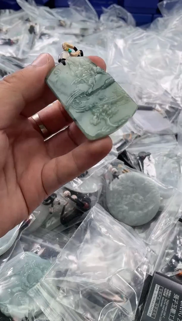 颈饰未镶嵌翡翠25/11/23/.399