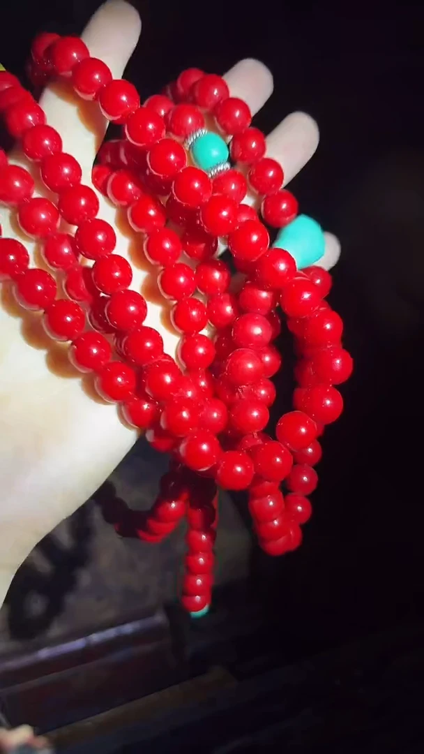 和田玉未镶嵌颈饰长串.1条.红