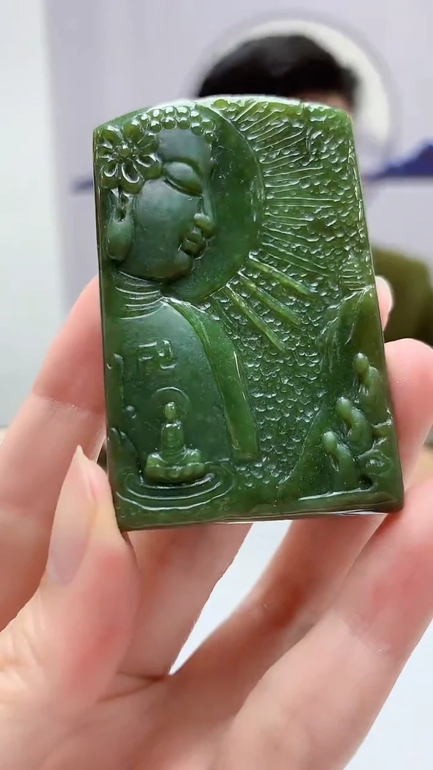 【闪购商品】定制翡翠未镶嵌4917zm-毛货挂件175佛